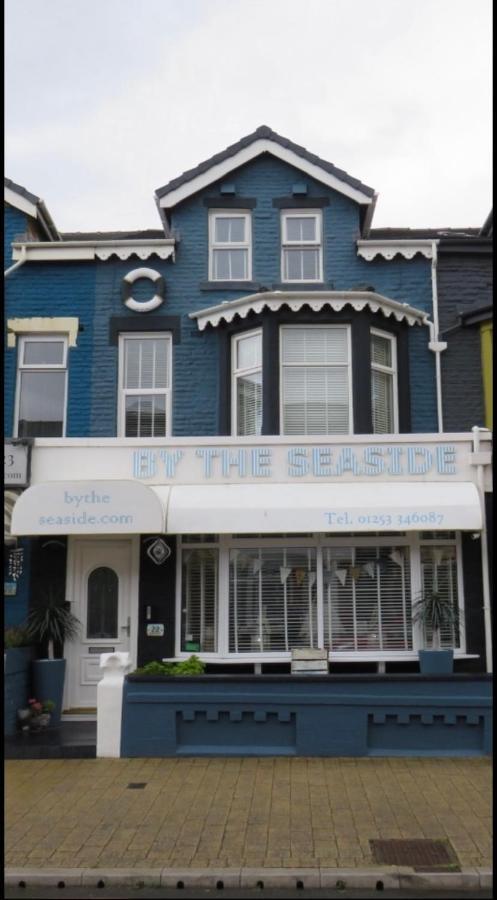 By The Seaside Bed & Breakfast Блекпул Екстериор снимка