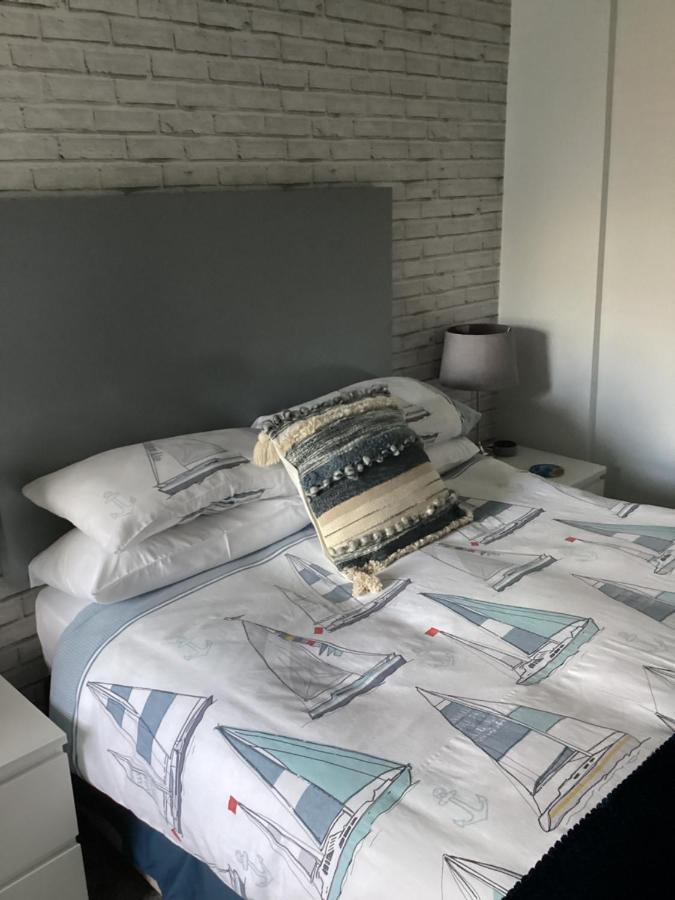 By The Seaside Bed & Breakfast Блекпул Екстериор снимка